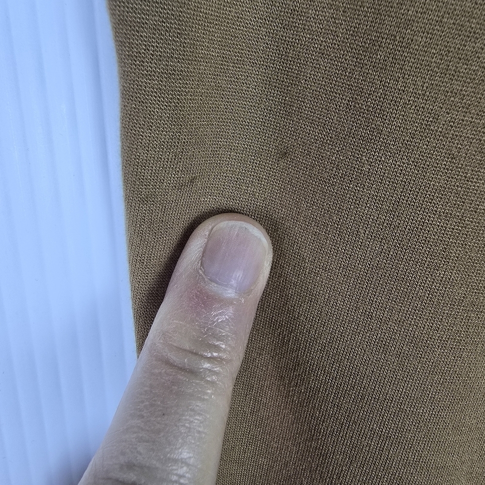 Thalian Women's Camel Colored Super Stretchy Slim Leg Pant Office Cadual Size 4 - Picture 7 of 11